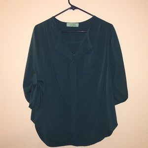Karlie top, like-new